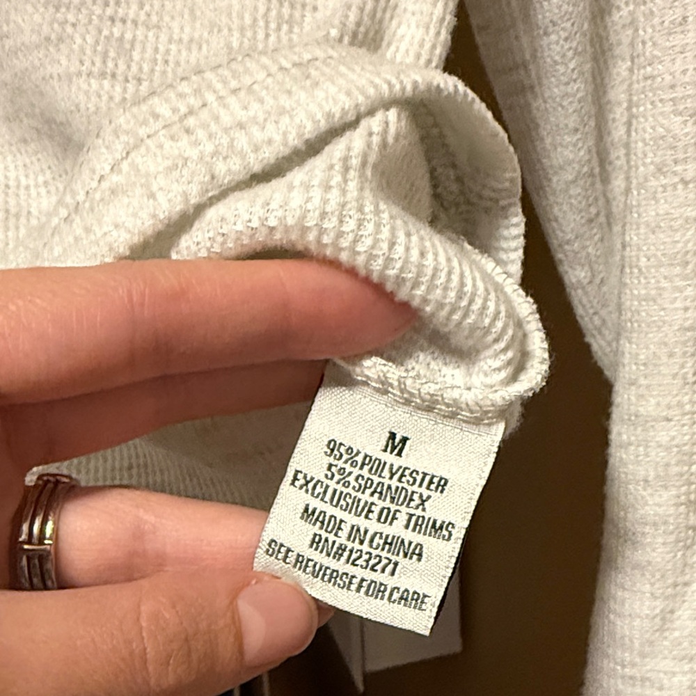 Cropped lightweight Hoodie - Picture 5 of 5